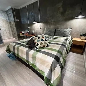 2* Inn Yy Residences